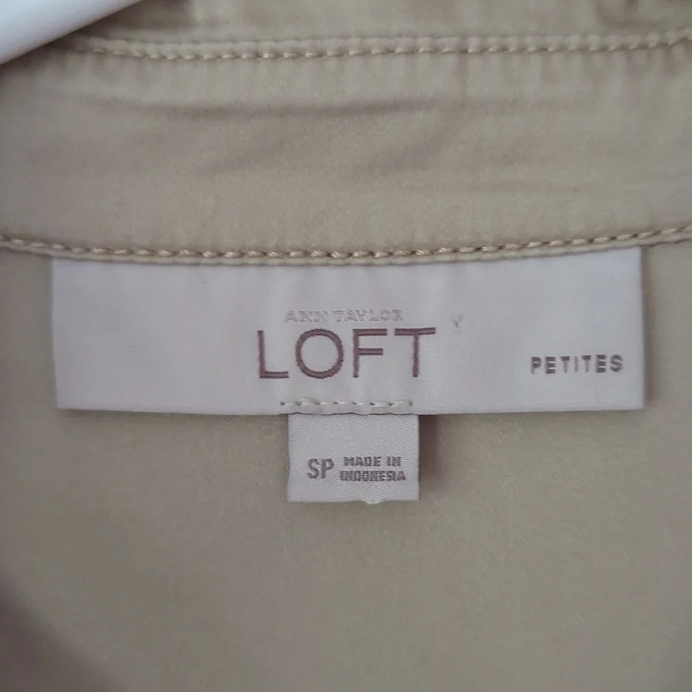 Ann Taylor Loft Khaki Safari Button Tab Sleeve Collared Dress SP Tan Pockets - Picture 2 of 16